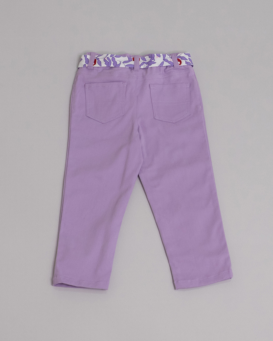 Pantalón de twill morado con elástico en la cintura