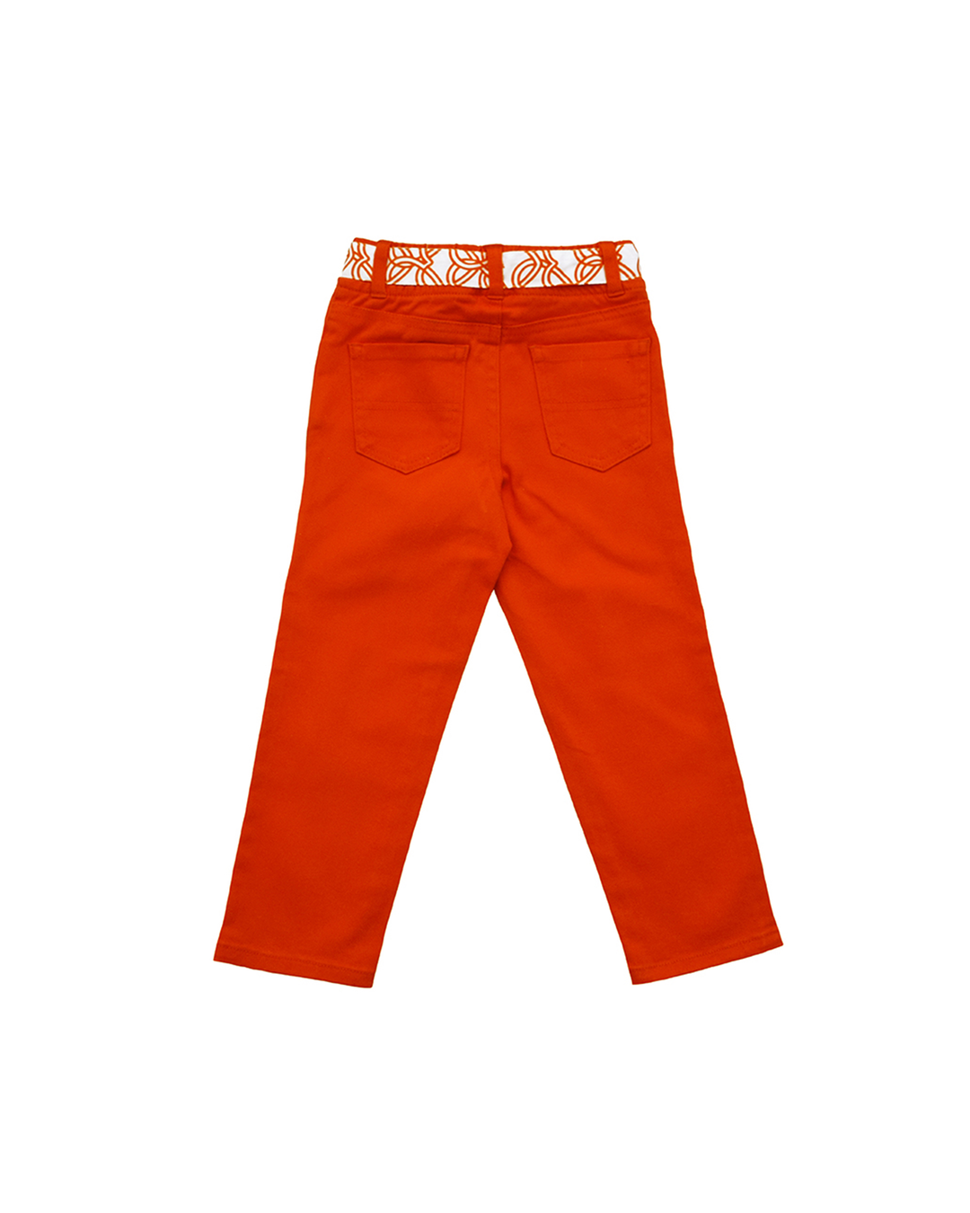 Pantalón anaranjado con cinturón