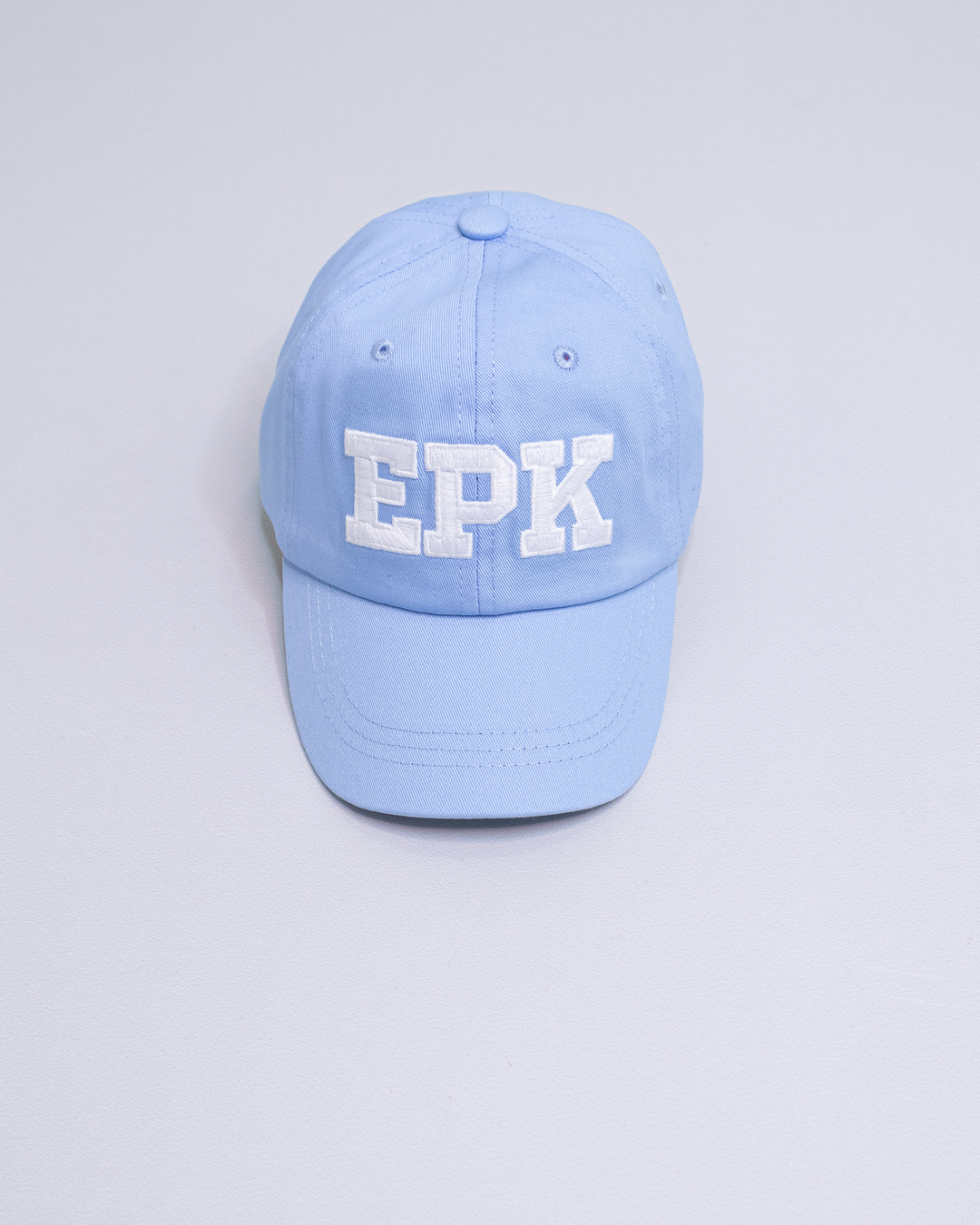 Gorra azul con logo EPK