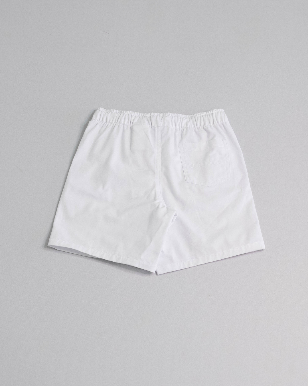 Short blanco con ajustador