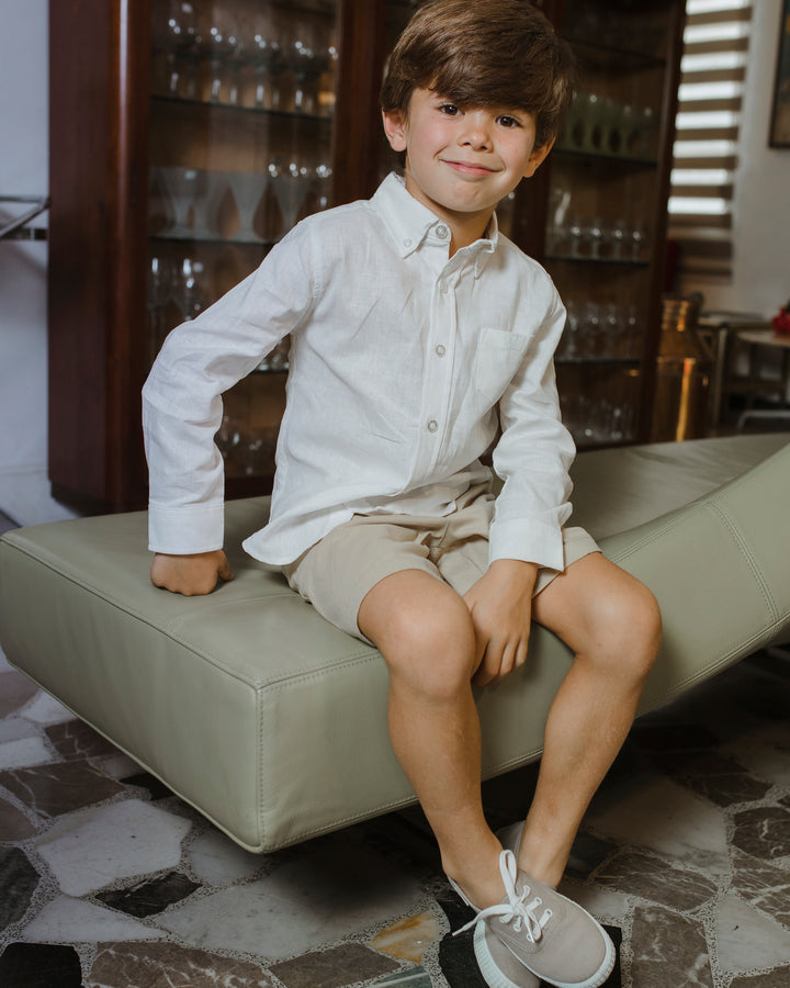Short beige con bolsillos