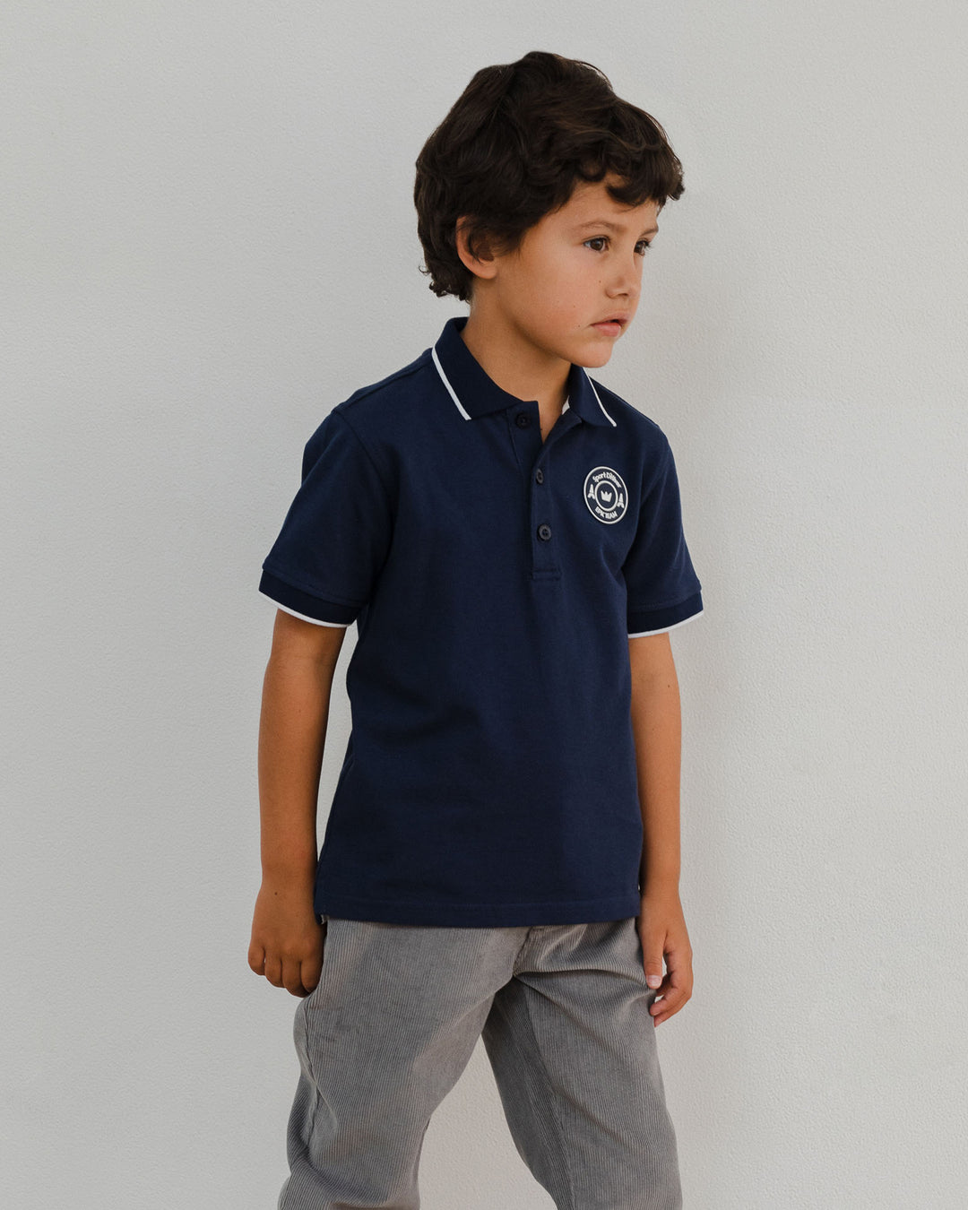 Chemise con parche de goma
