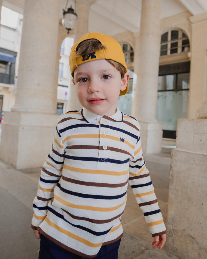 Gorra mostaza con parche borado