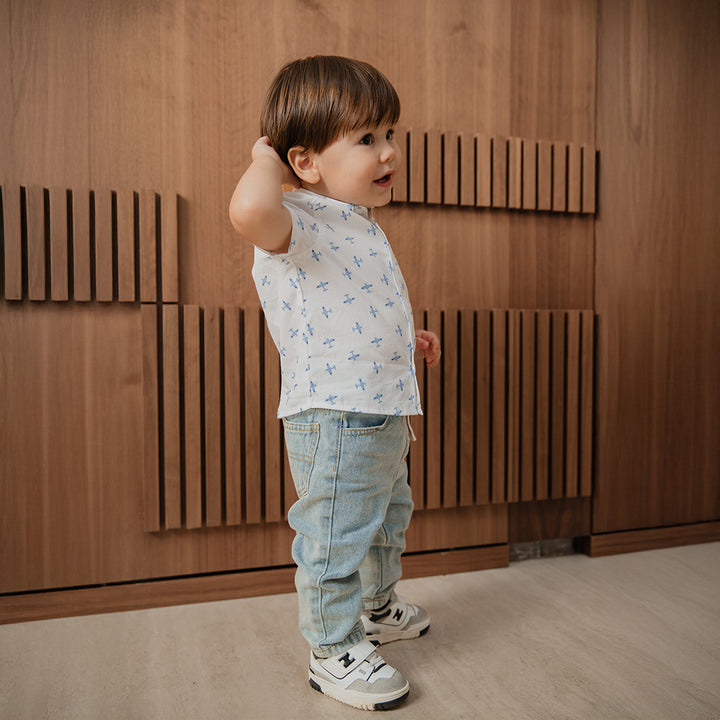 Jean Azul Claro Con Cordones Crema Y Elástico En La Cintura Para Bebe Niño