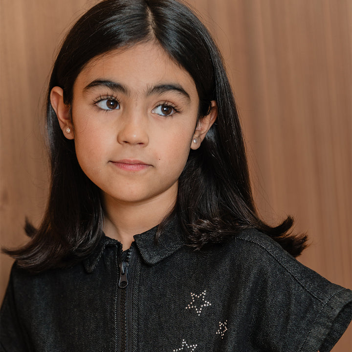 Jumpsuit De Jean Negro Con Detalle De Estrellas Brillantes Para Niña