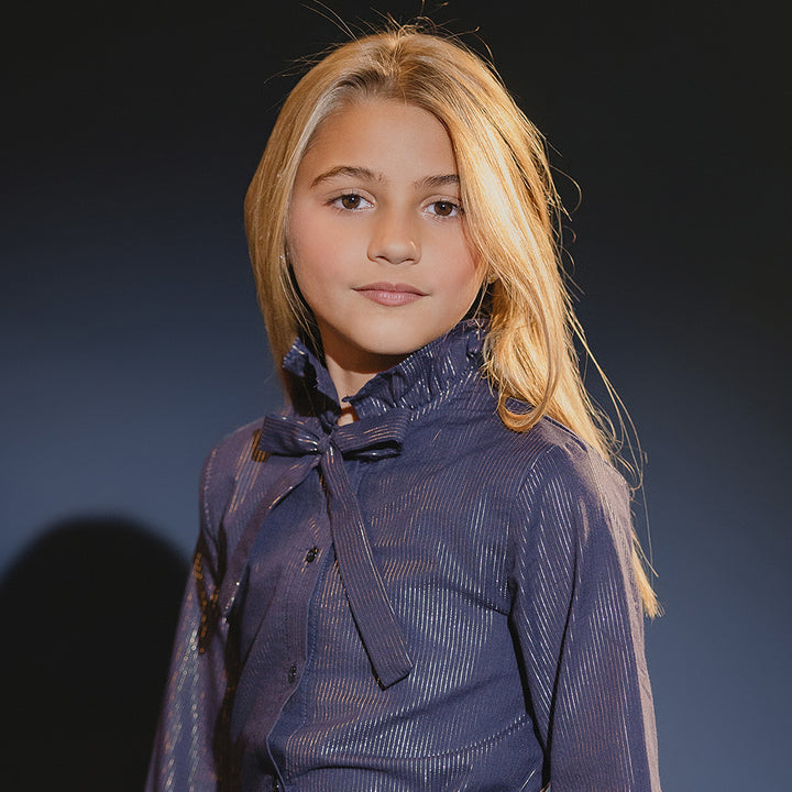 Blusa De Popelina Ligera Azul Marino Con Detalles De Hilo Dorado Para Niña