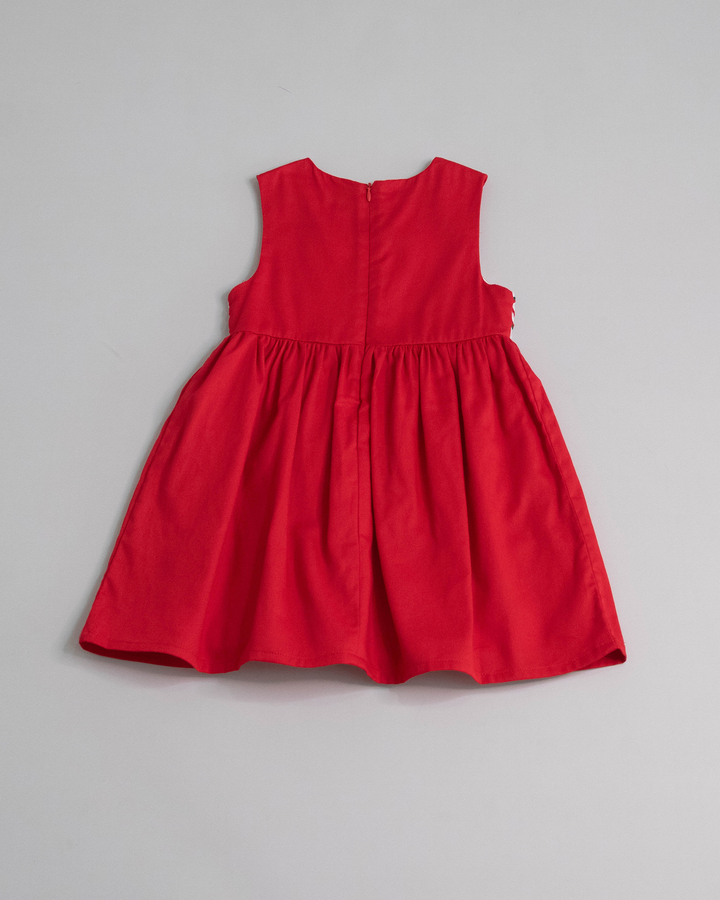 Vestido de piqué a rayas con bordado en la parte de adelante