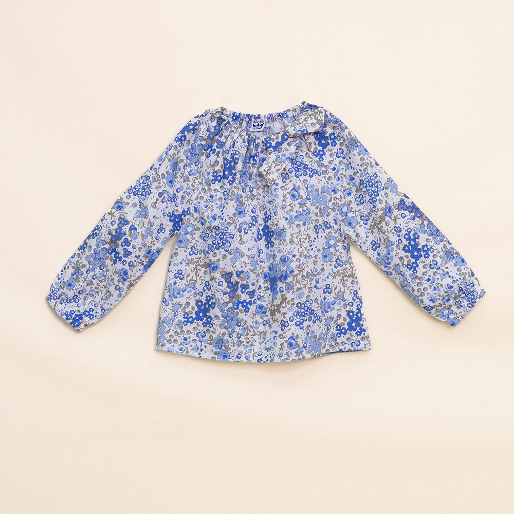 Blusa Manga Larga de Flannel con Estampado de Flores Azules para Niña