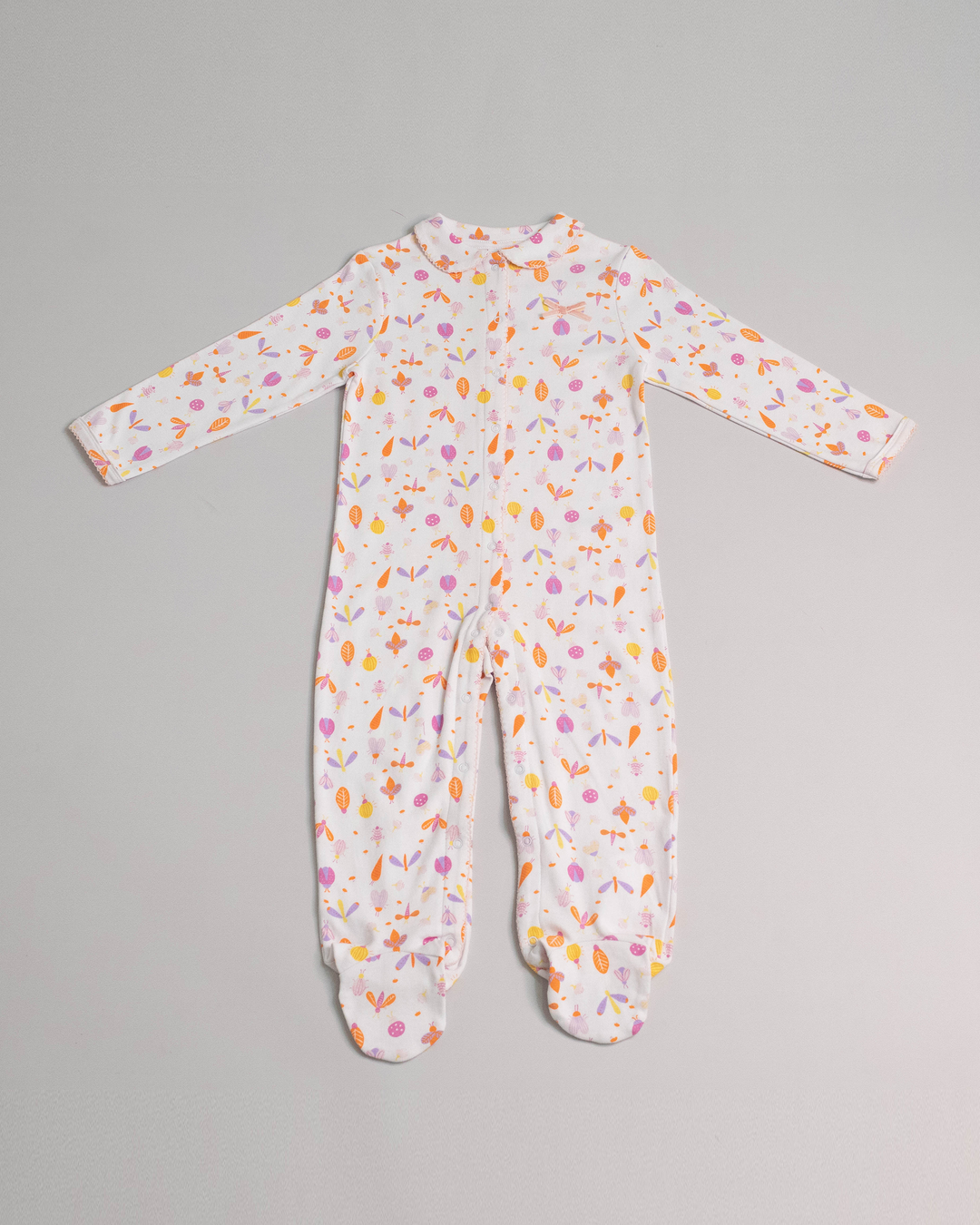 Pijama de algodón con cuello, estampado de insectos y botones en la parte de adelante