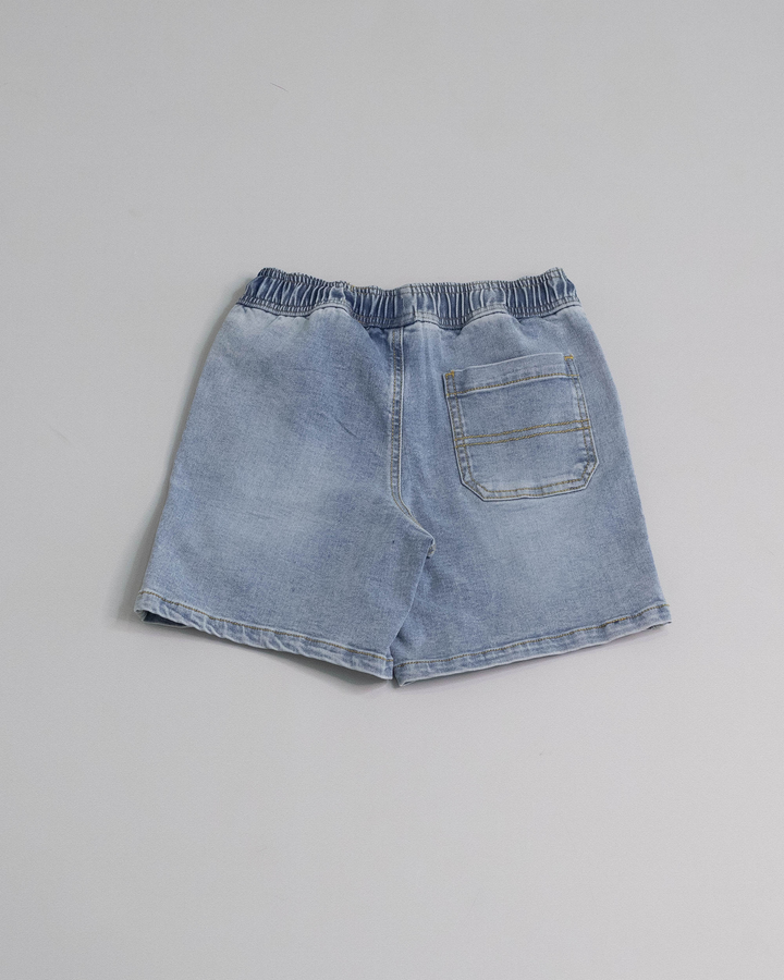 Short con ajustador