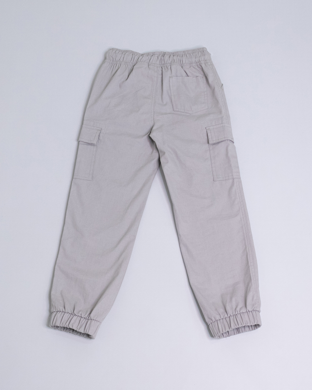 Pantalón cargo gris