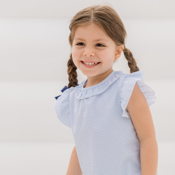 Blusa sin mangas con estampado de pata de gallo azul clara