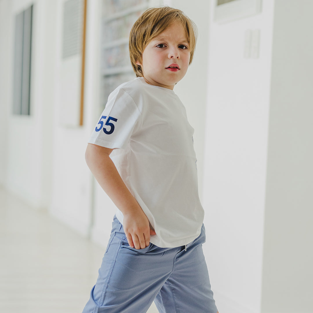 Short azul con elástico gris en cintura