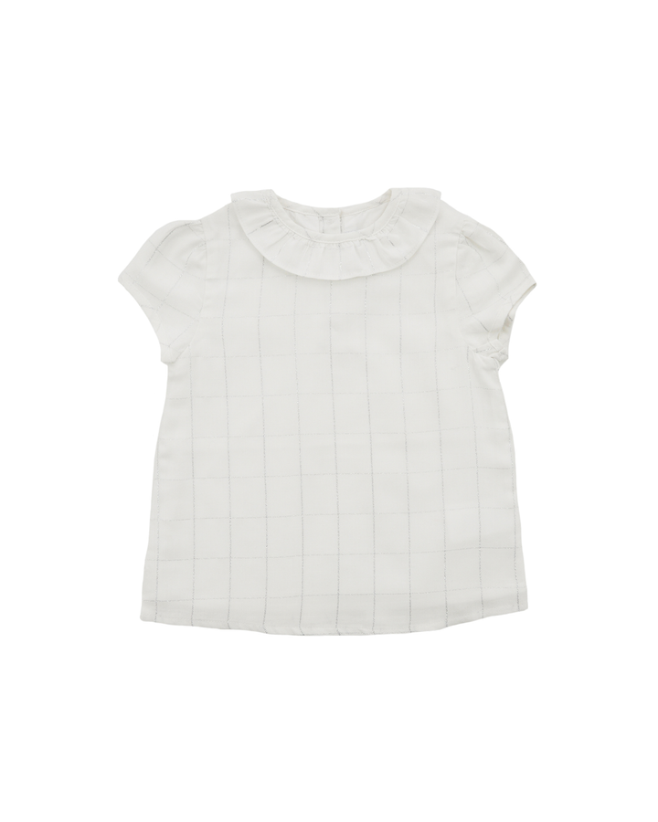 Blusa off white manga corta con cuello con hilos plateados