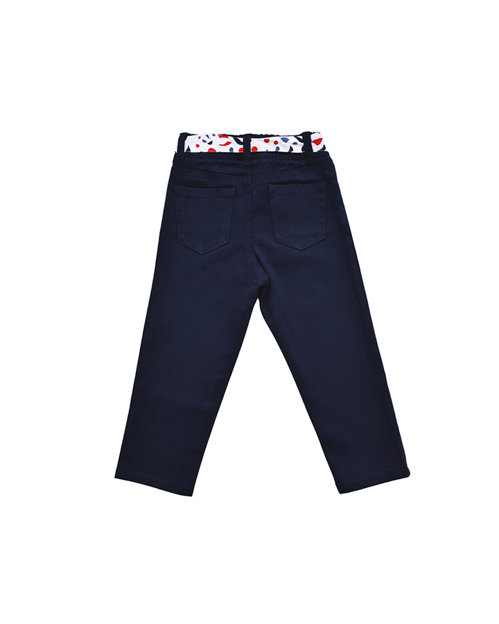 Pantalón azul marino con cinturón