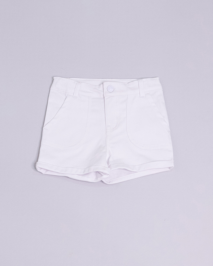 Short blanco con bolsillos