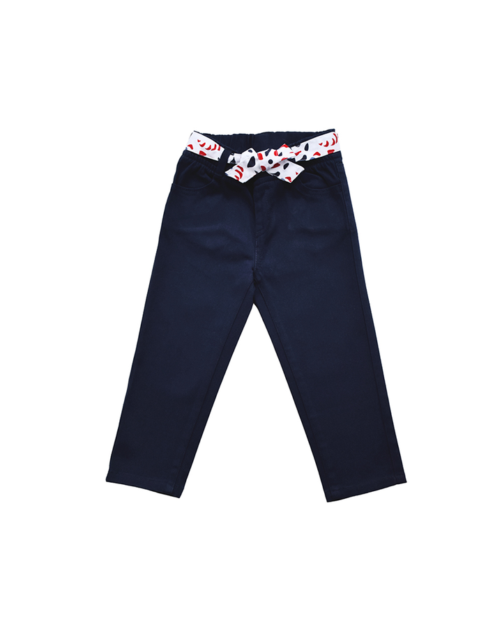 Pantalón azul marino con cinturón