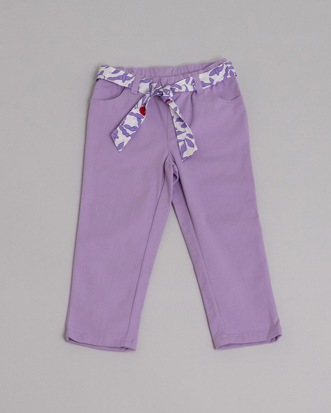 Pantalón de twill morado con elástico en la cintura