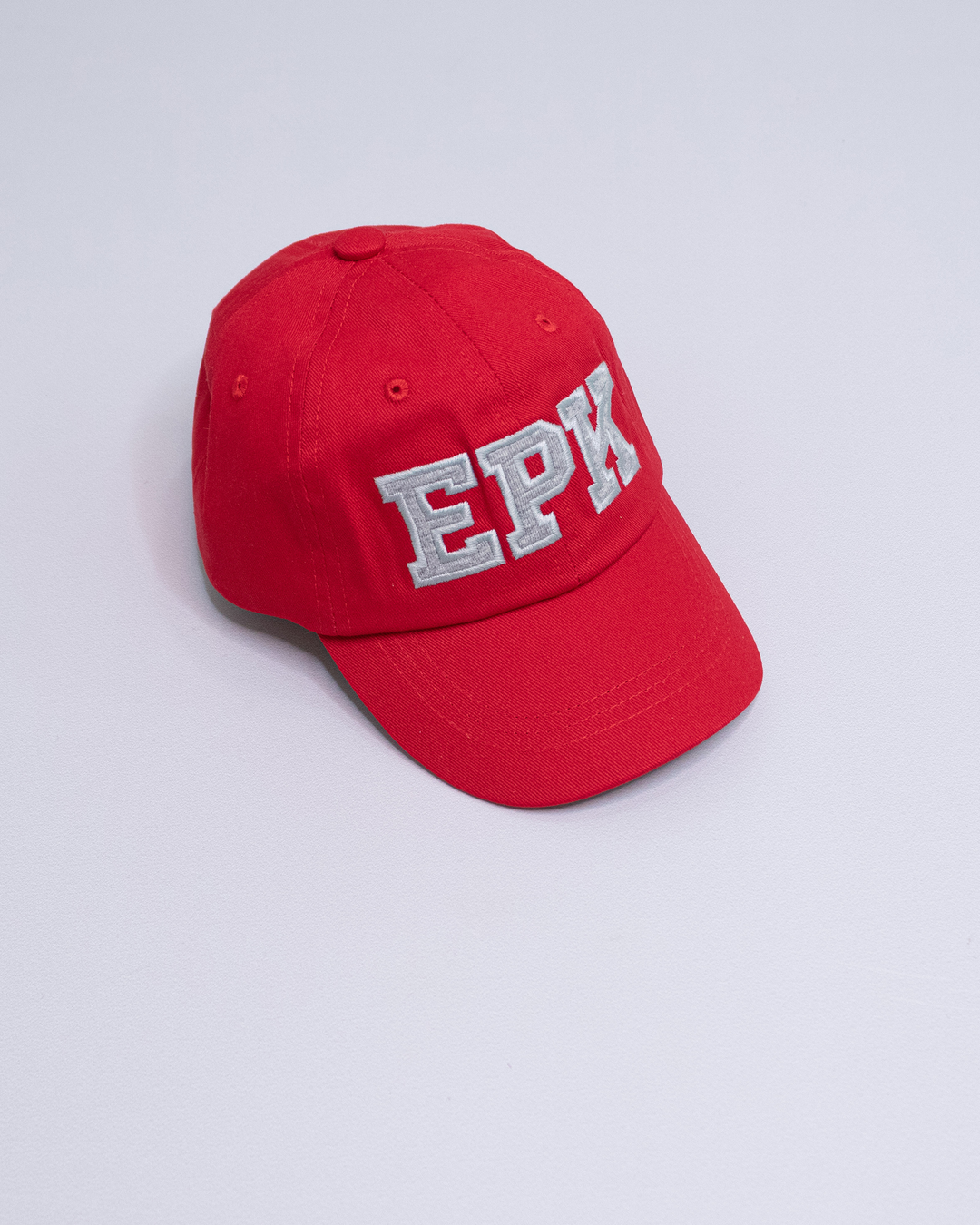 Gorra roja con logo EPK