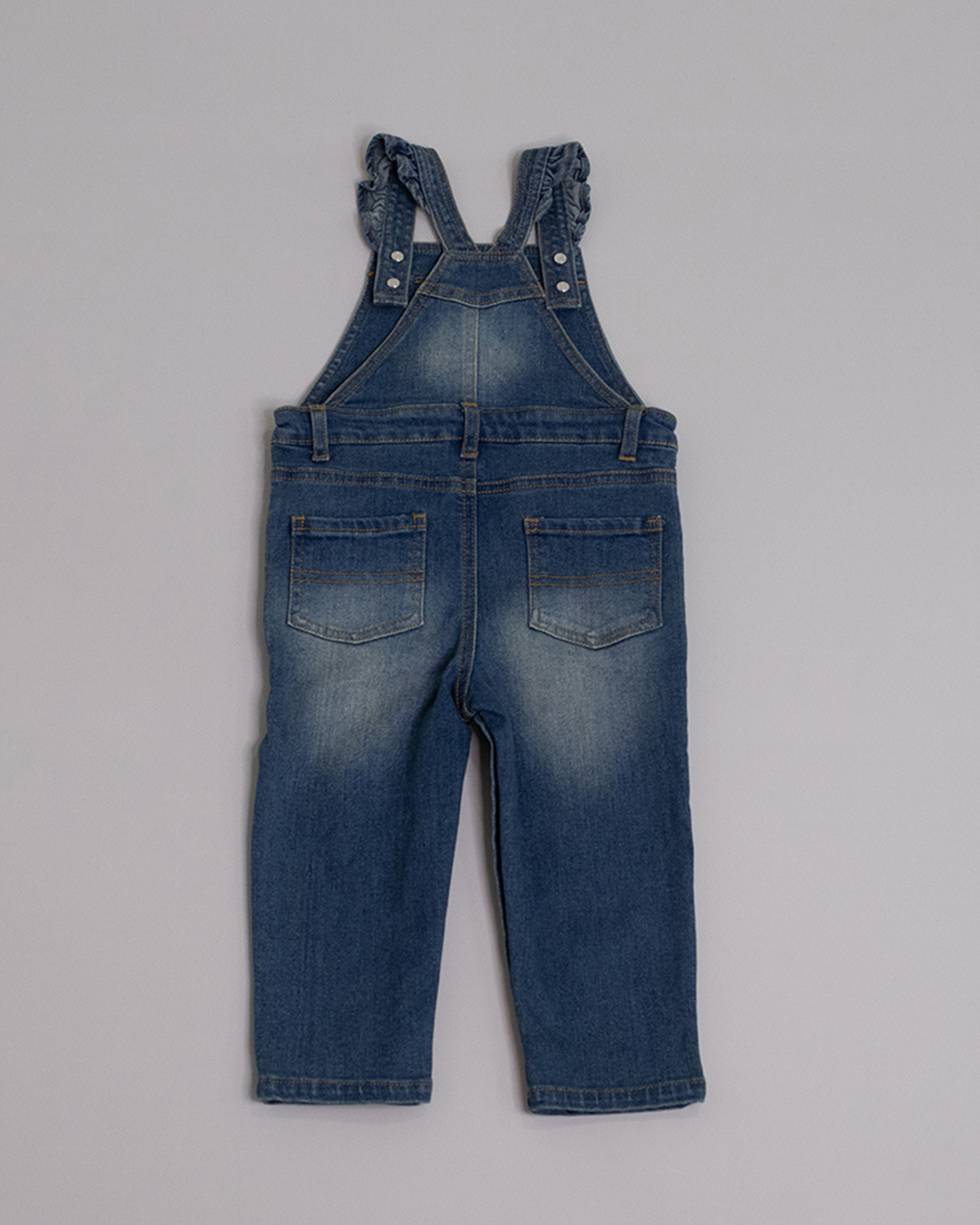 Braga larga de jean con volantes en los straps