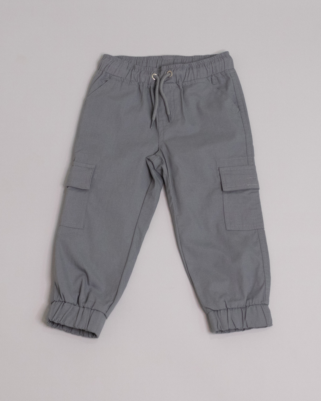 Pantalón cargo gris