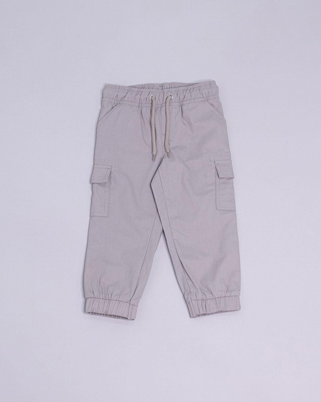 Pantalón cargo gris