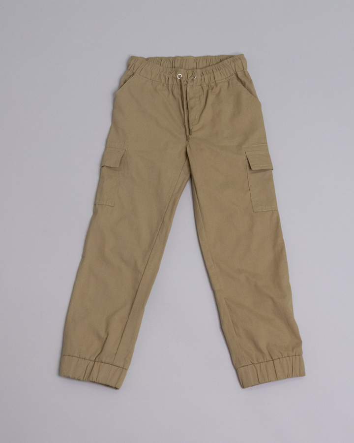 Pantalón cargo khaki